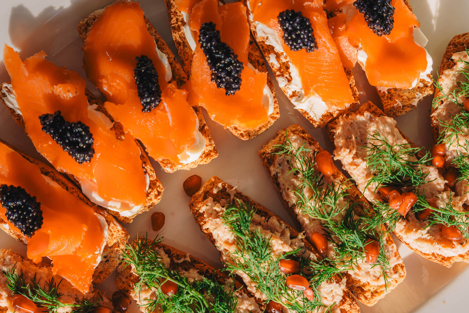 Smoked salmon and caviar on rye